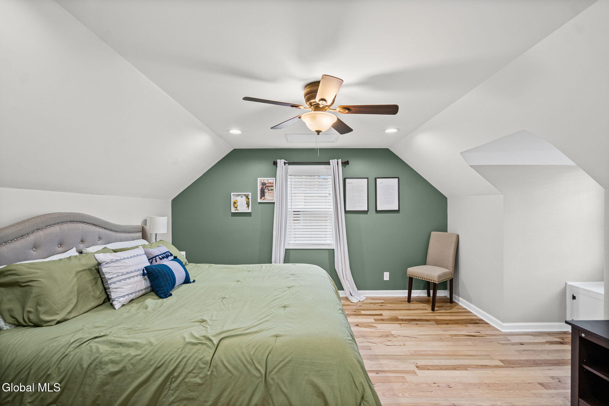 2012 Robinwood Avenue Schenectady NY 12306