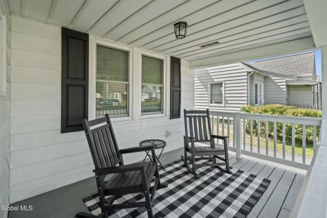 2012 Robinwood Avenue Schenectady NY 12306