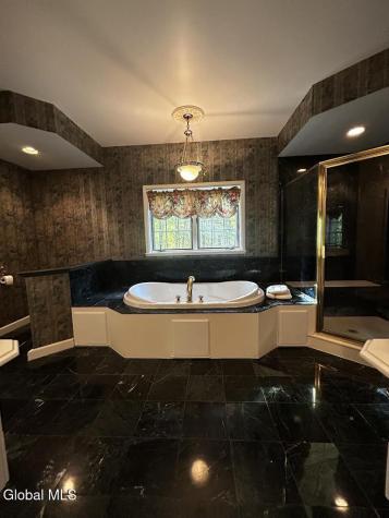 75 Gurney Lane Queensbury NY 12804