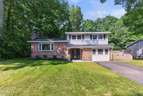 44 Scotch Pine Drive Voorheesville NY 12186