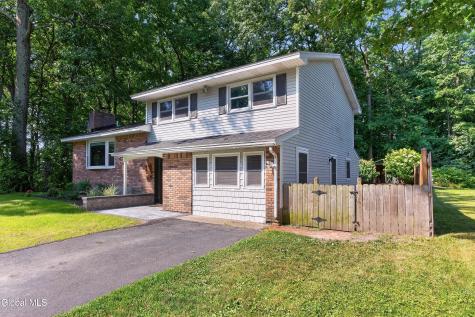 44 Scotch Pine Drive Voorheesville NY 12186