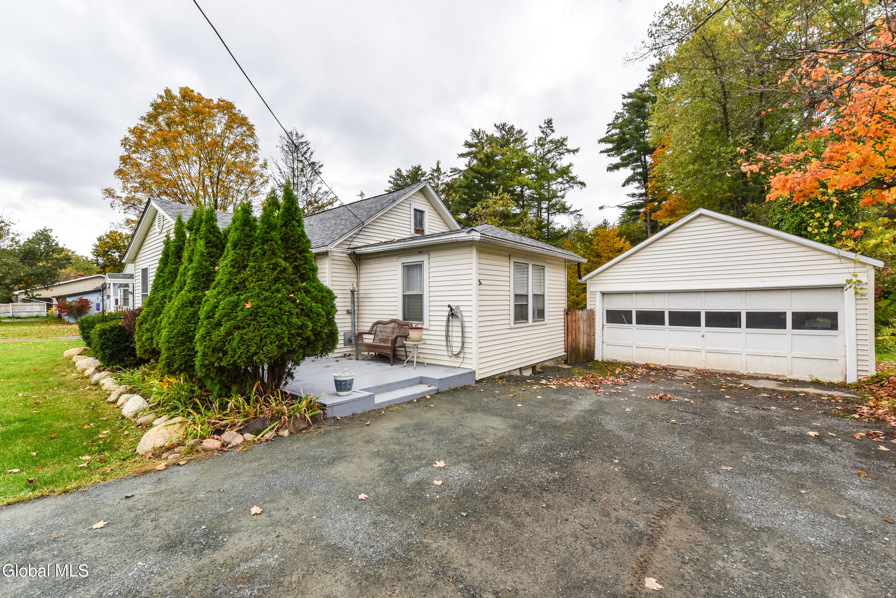 35 Rustic Bridge Road Rexford NY 12148
