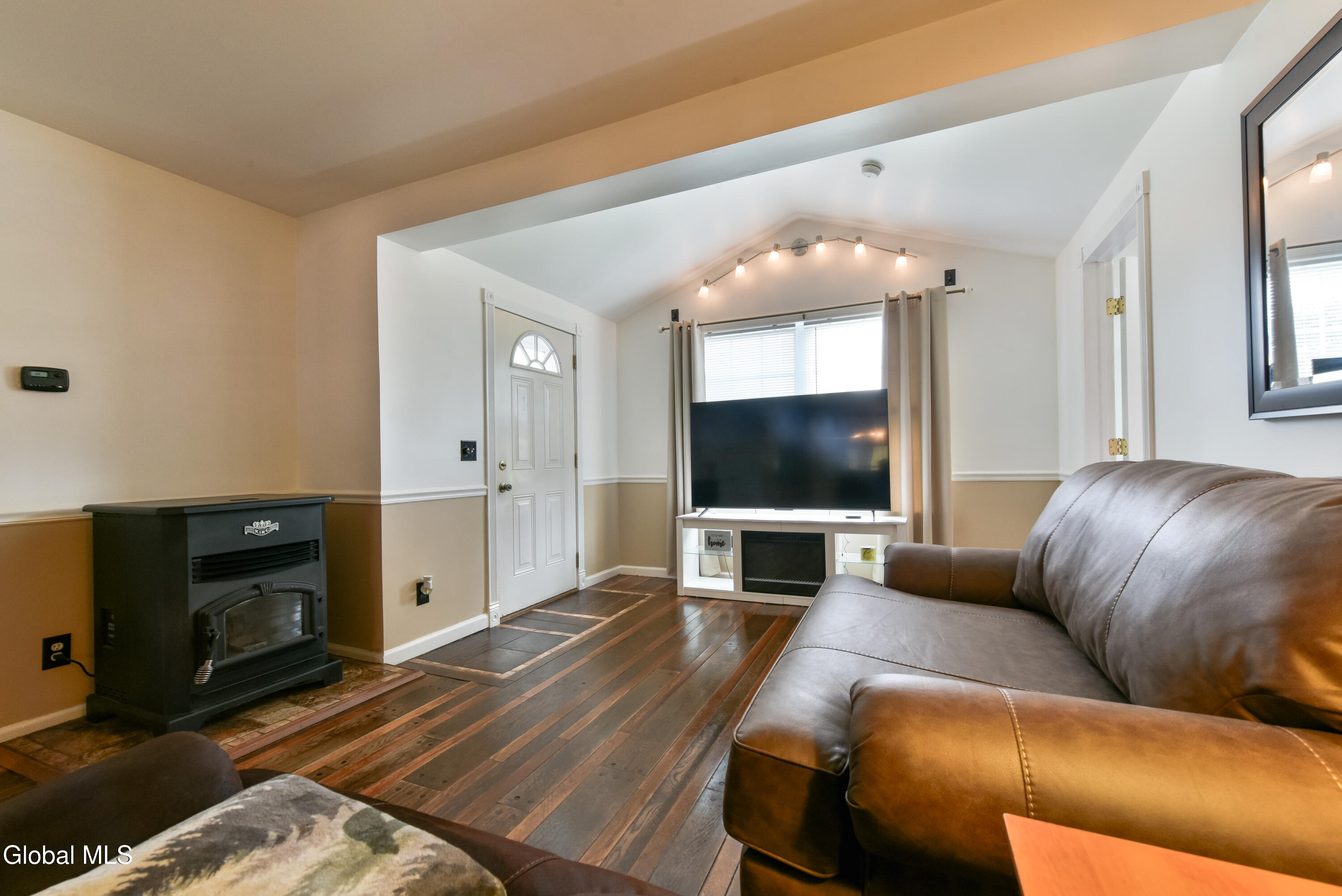 35 Rustic Bridge Road Rexford NY 12148