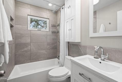 145 Ramsey Place Albany NY 12209