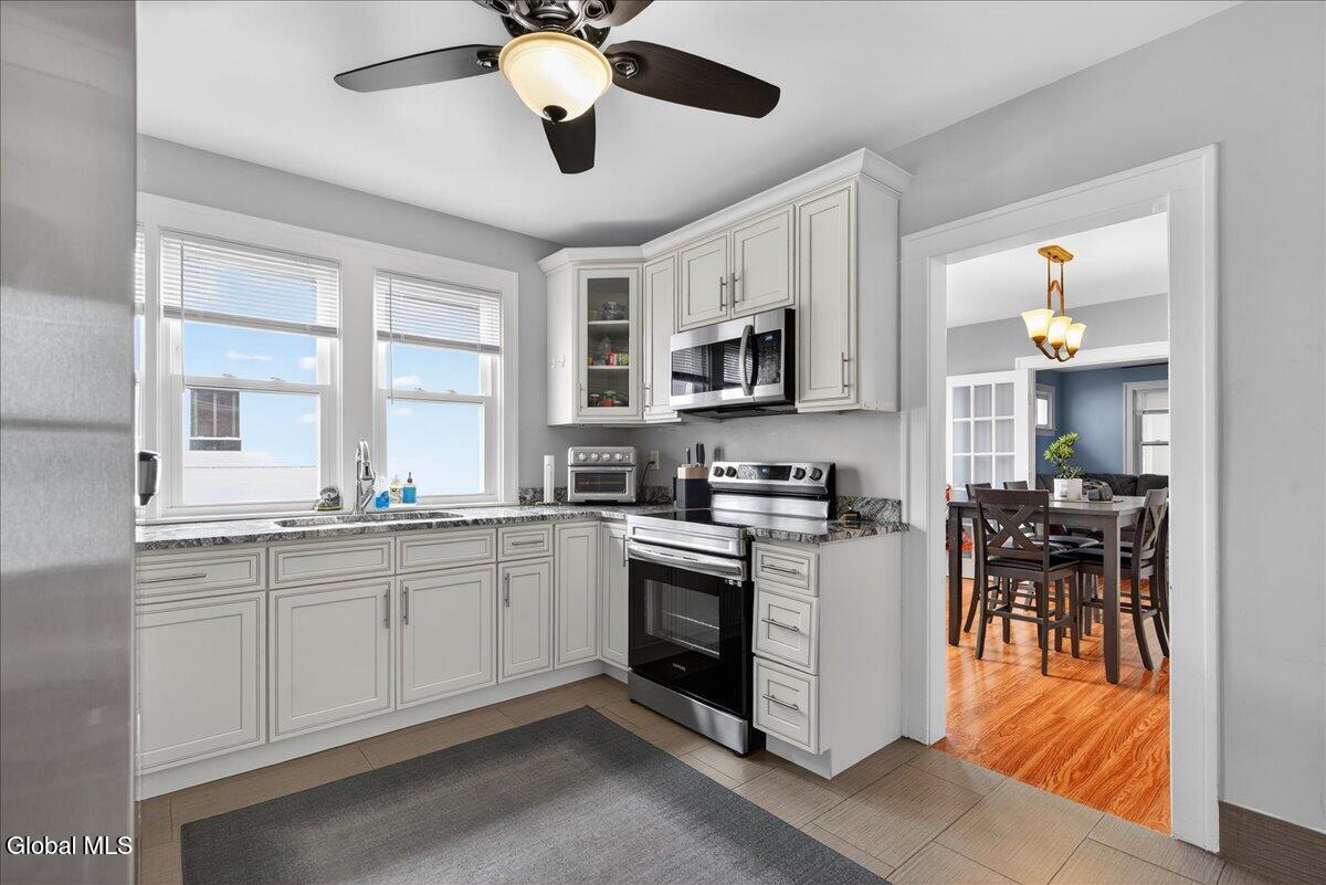 36 Frost Place Albany NY 12205