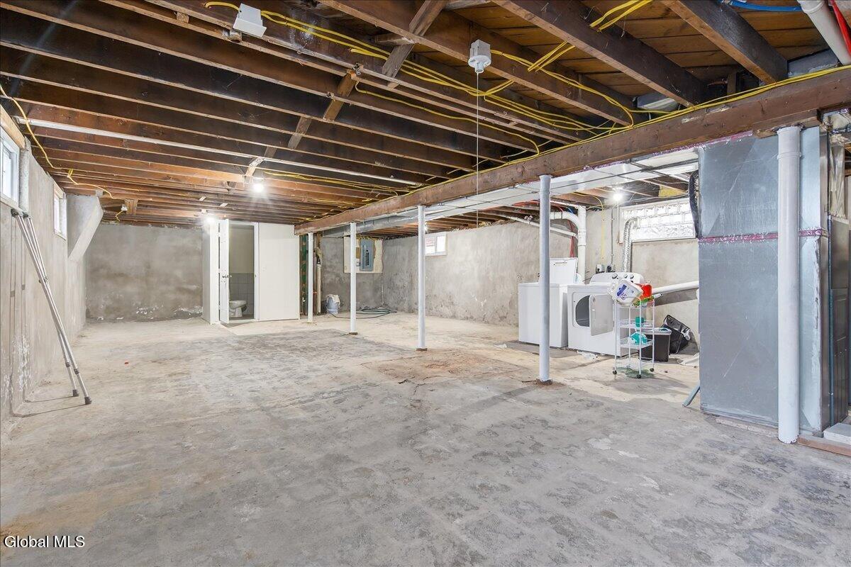 36 Frost Place Albany NY 12205