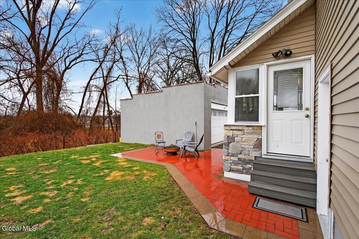 36 Frost Place Albany NY 12205