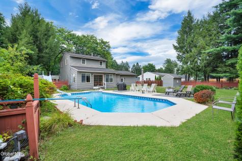 15 Walter Drive Saratoga Springs NY 12866