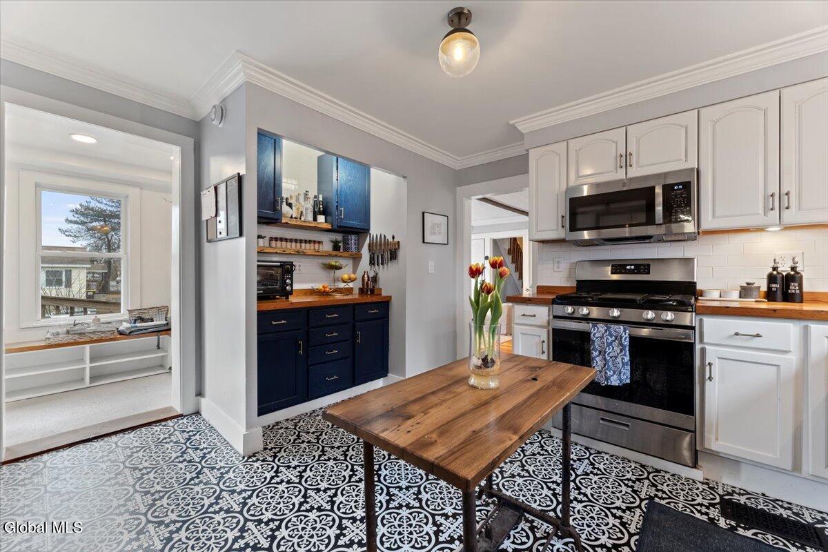 31 Ash Street Saratoga Springs NY 12866