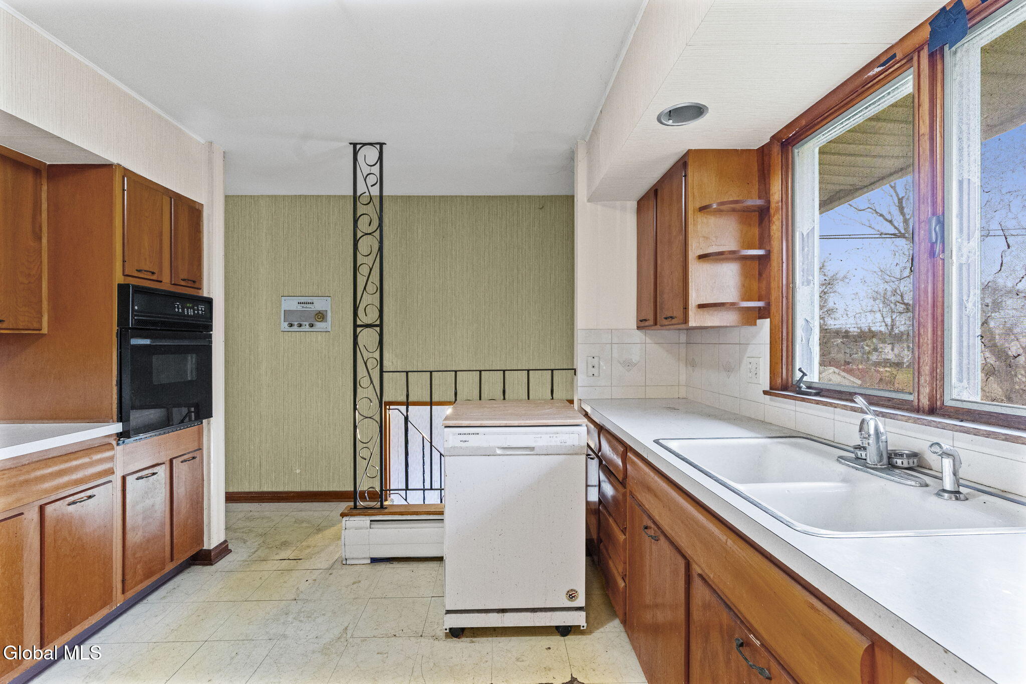27 Eva Street Latham NY 12110