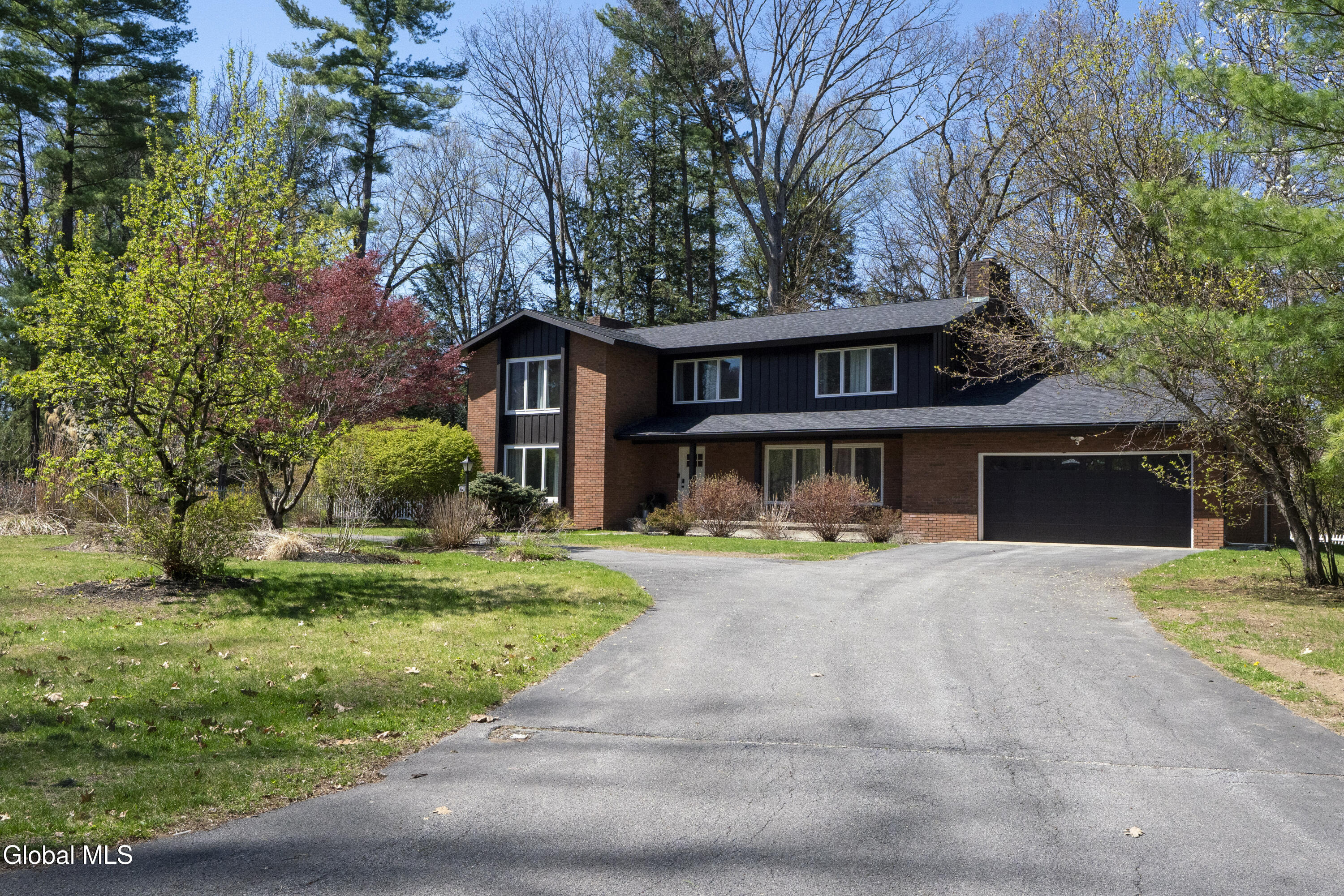 15 Roberts Lane Saratoga Springs NY 12866