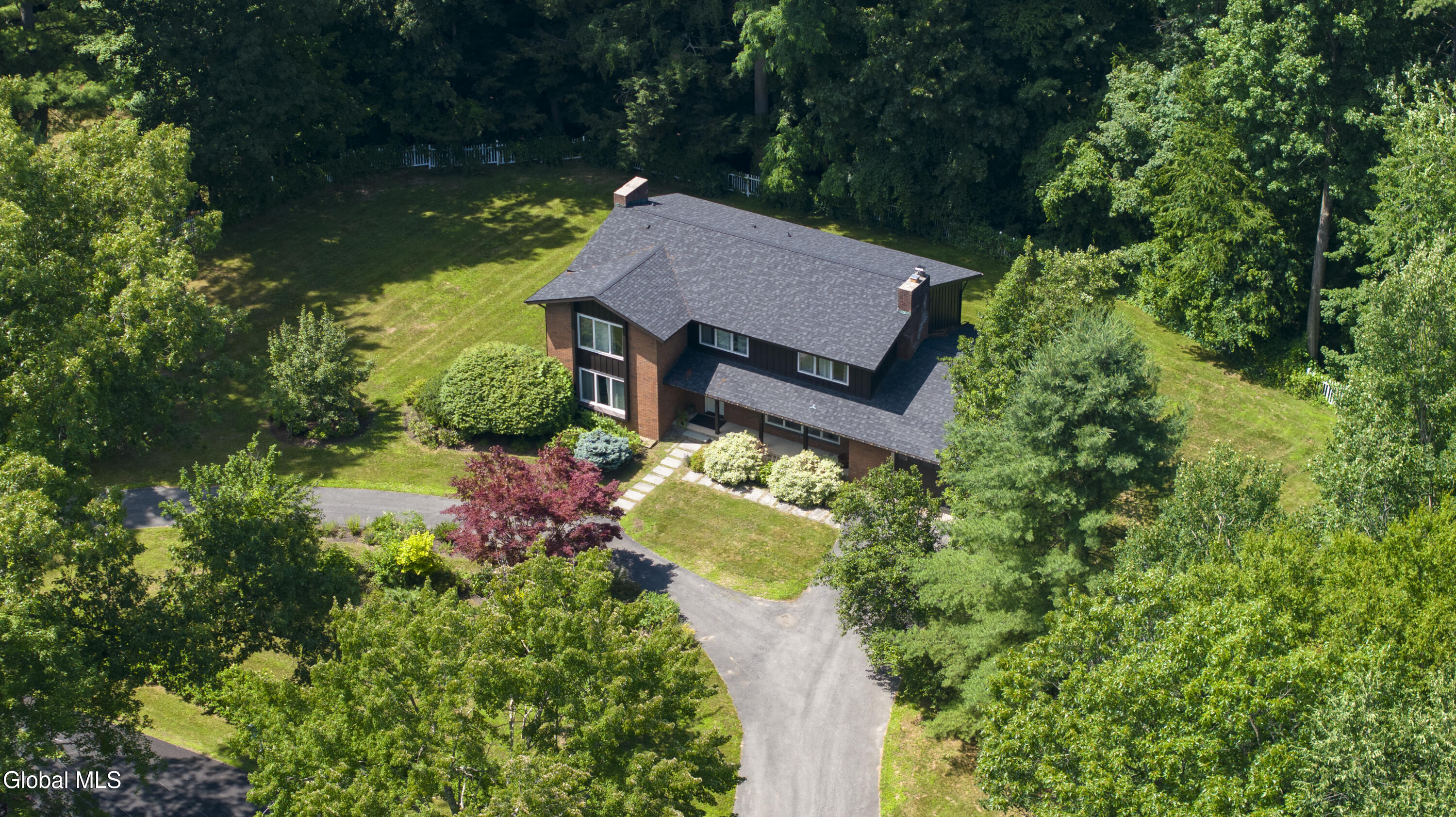 15 Roberts Lane Saratoga Springs NY 12866