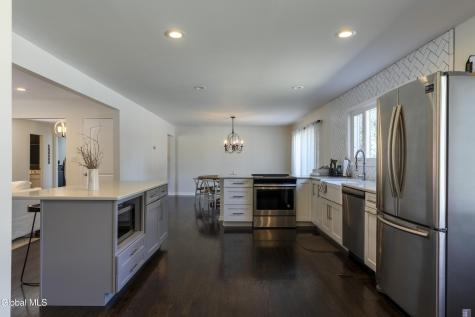 15 Roberts Lane Saratoga Springs NY 12866