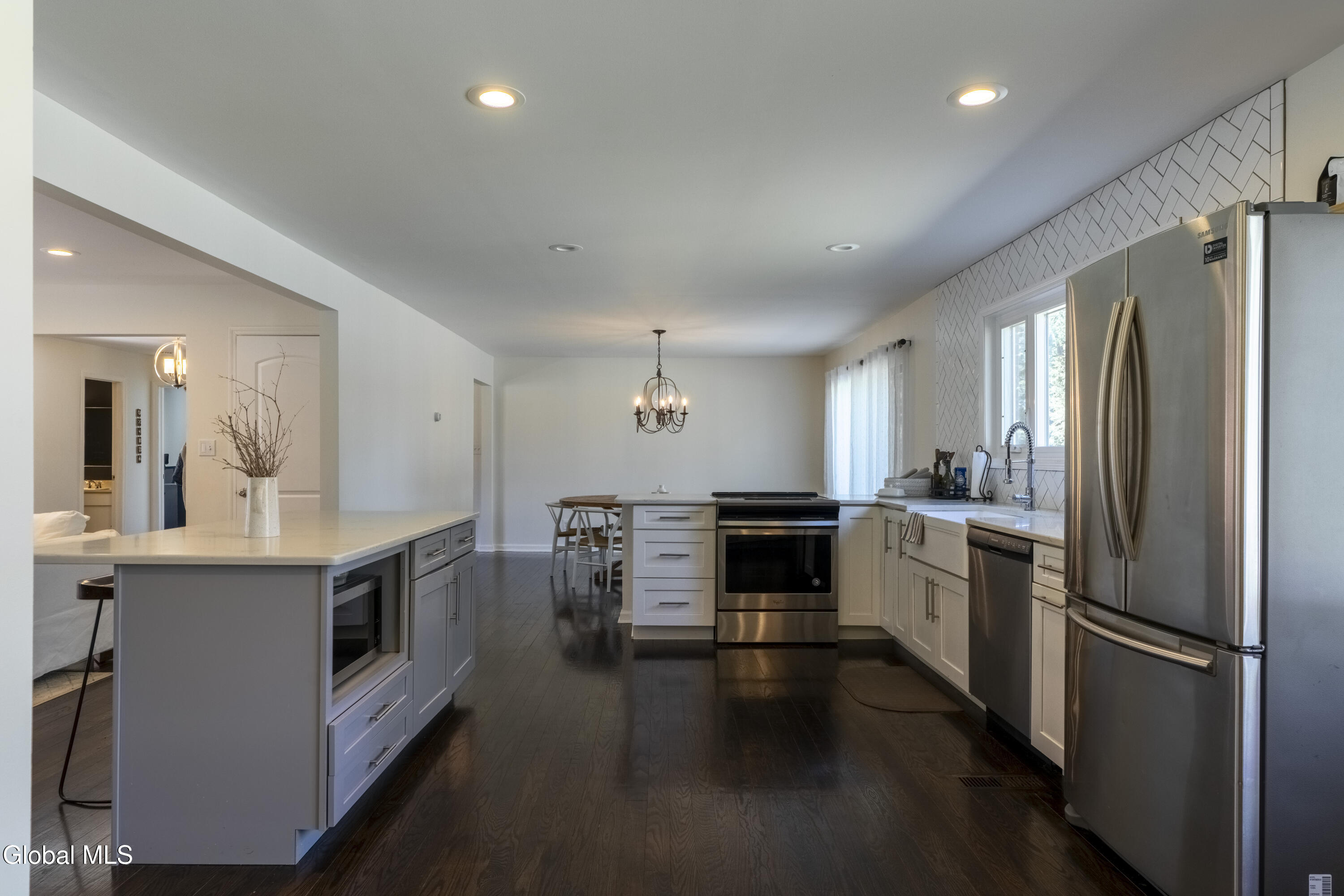 15 Roberts Lane Saratoga Springs NY 12866