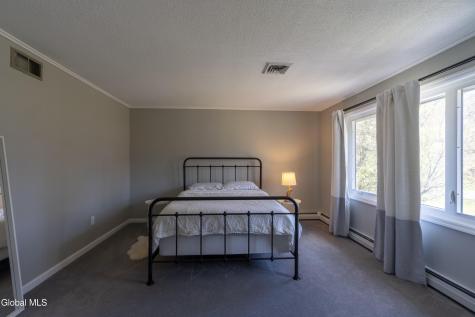 15 Roberts Lane Saratoga Springs NY 12866