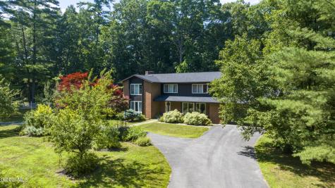 15 Roberts Lane Saratoga Springs NY 12866