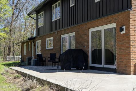 15 Roberts Lane Saratoga Springs NY 12866