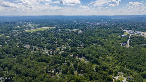 15 Roberts Lane Saratoga Springs NY 12866