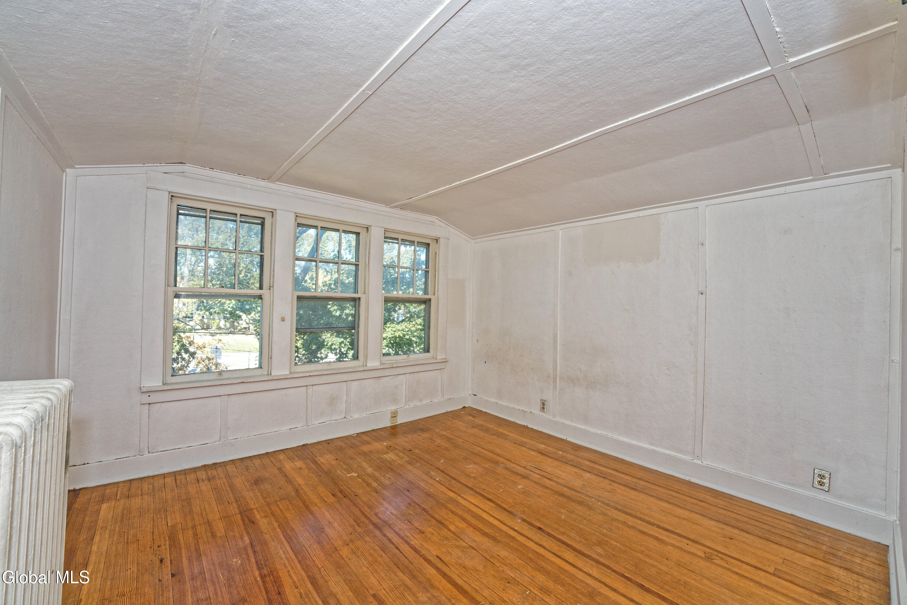 44 Carlton Avenue Cohoes NY 12047