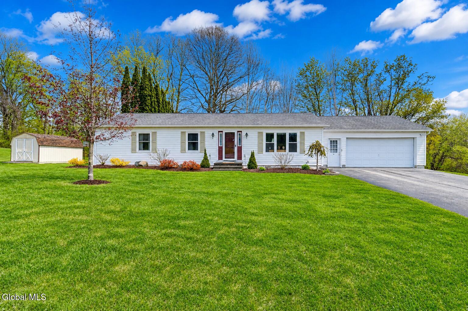 4 Falcon Crest Drive Johnstown NY 12095
