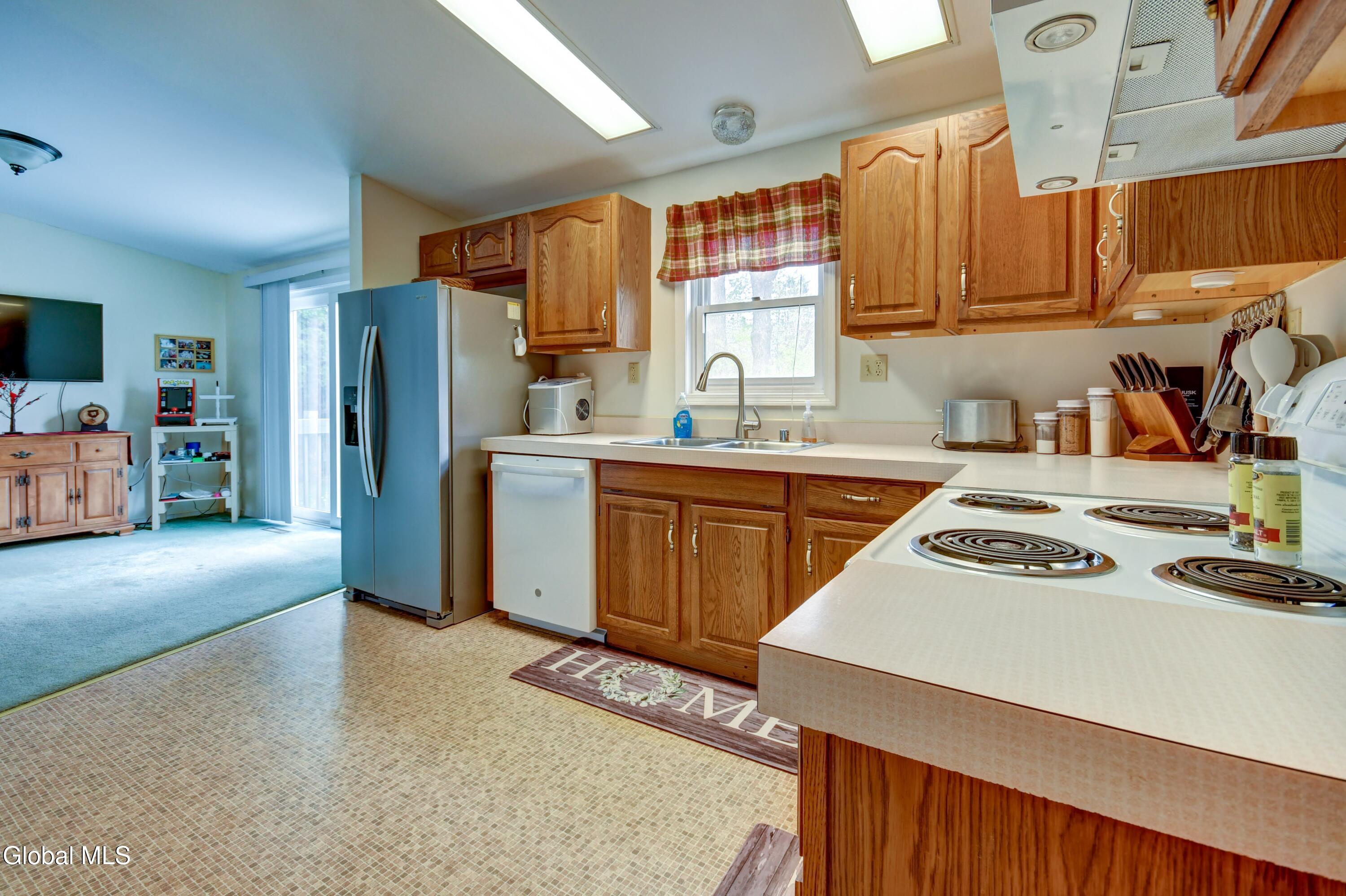 4 Falcon Crest Drive Johnstown NY 12095