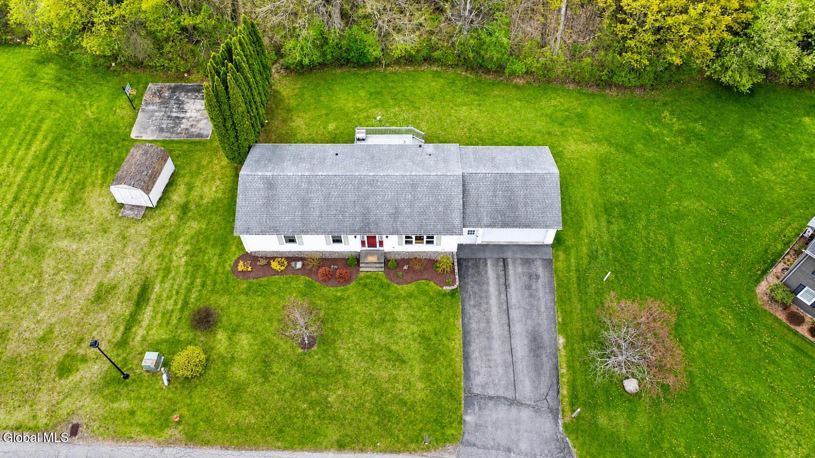 4 Falcon Crest Drive Johnstown NY 12095