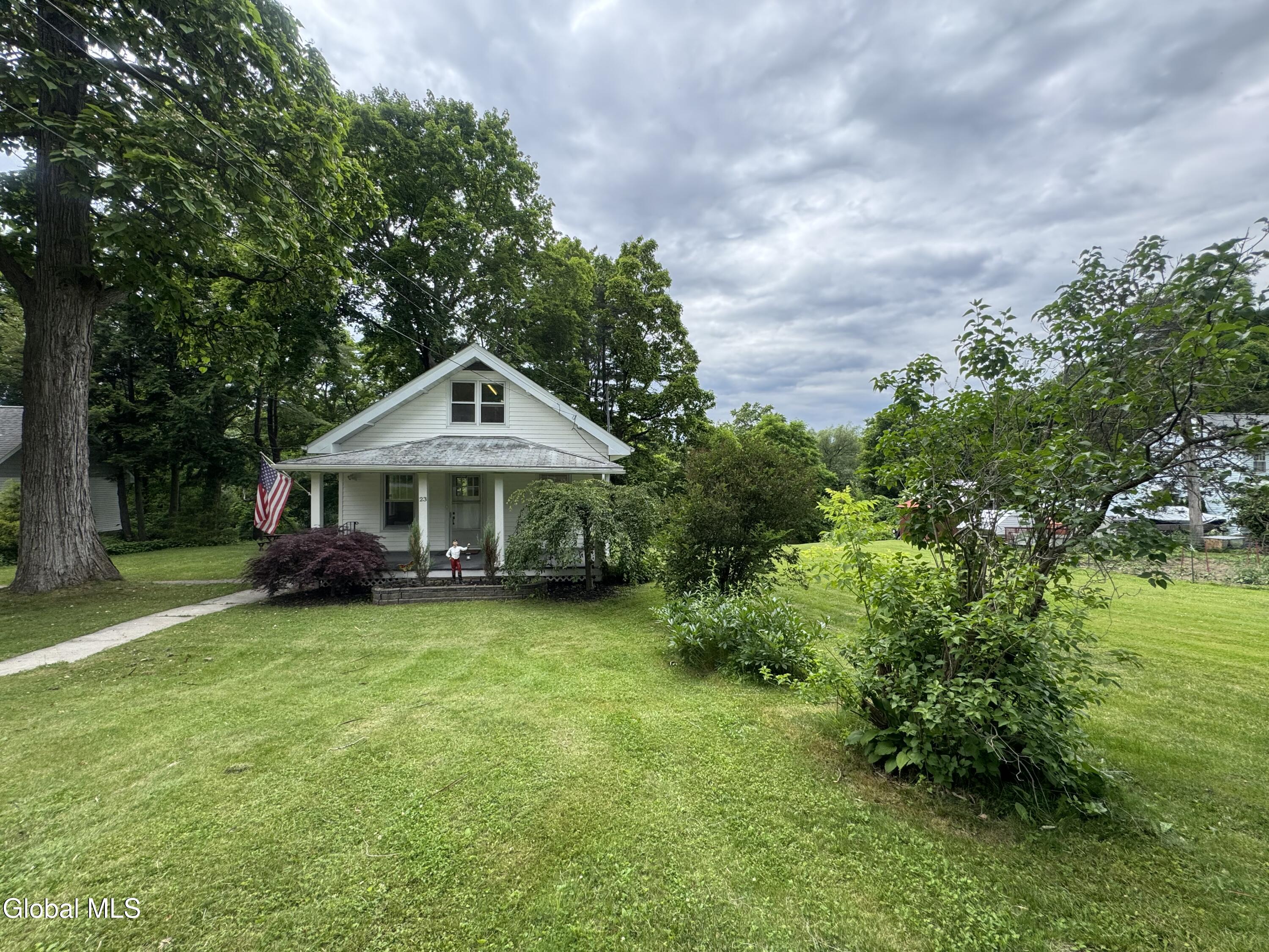23 Hill Street Alplaus NY 12008