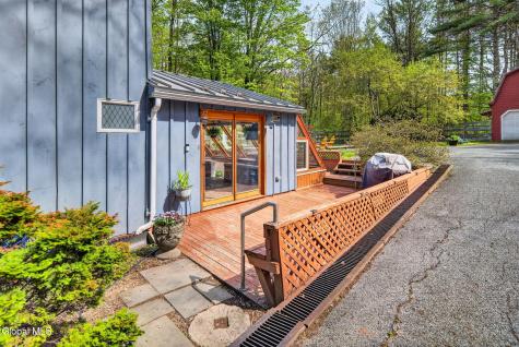 5647 Lake Road Galway NY 12074