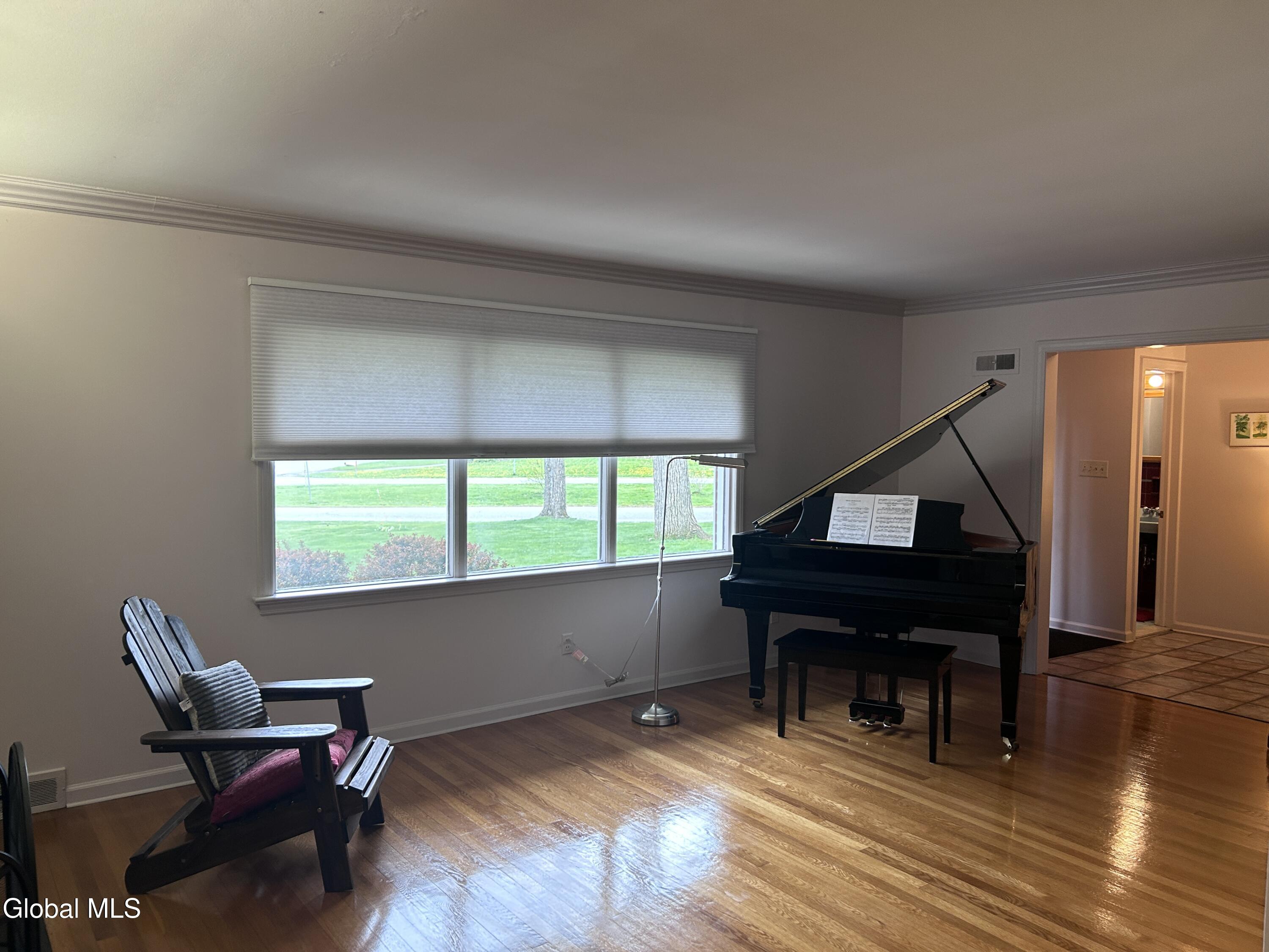 1737 Lexington Parkway Niskayuna NY 12309