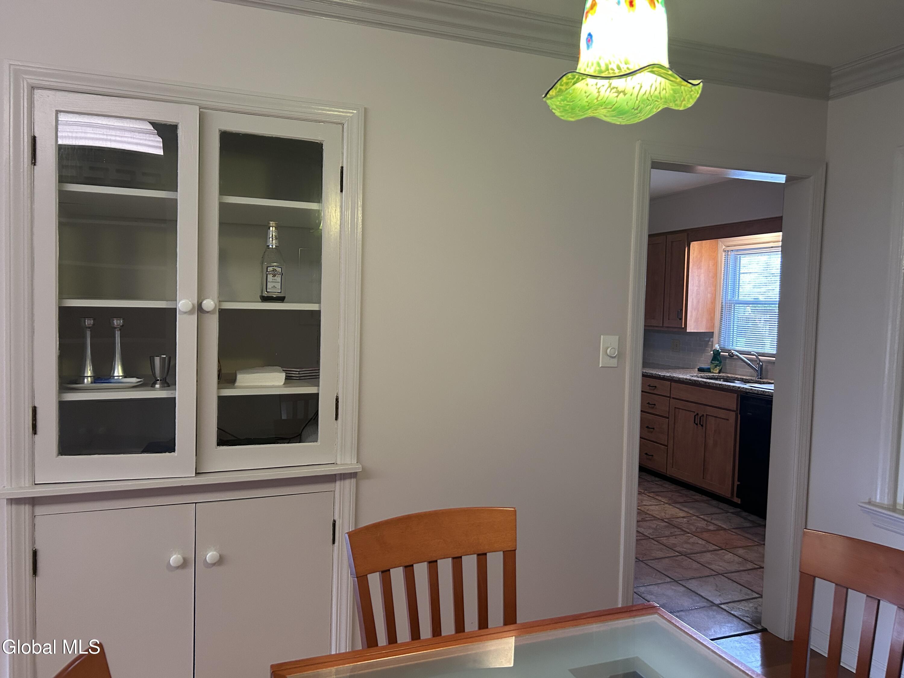 1737 Lexington Parkway Niskayuna NY 12309