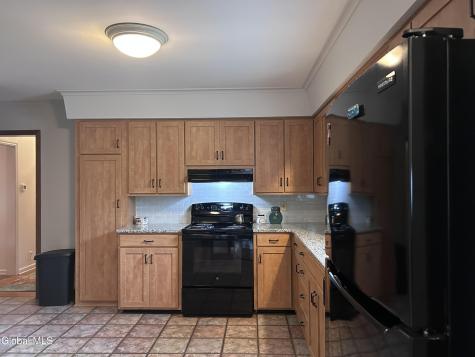 1737 Lexington Parkway Niskayuna NY 12309