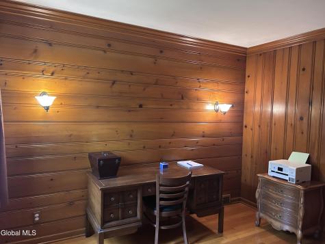 1737 Lexington Parkway Niskayuna NY 12309