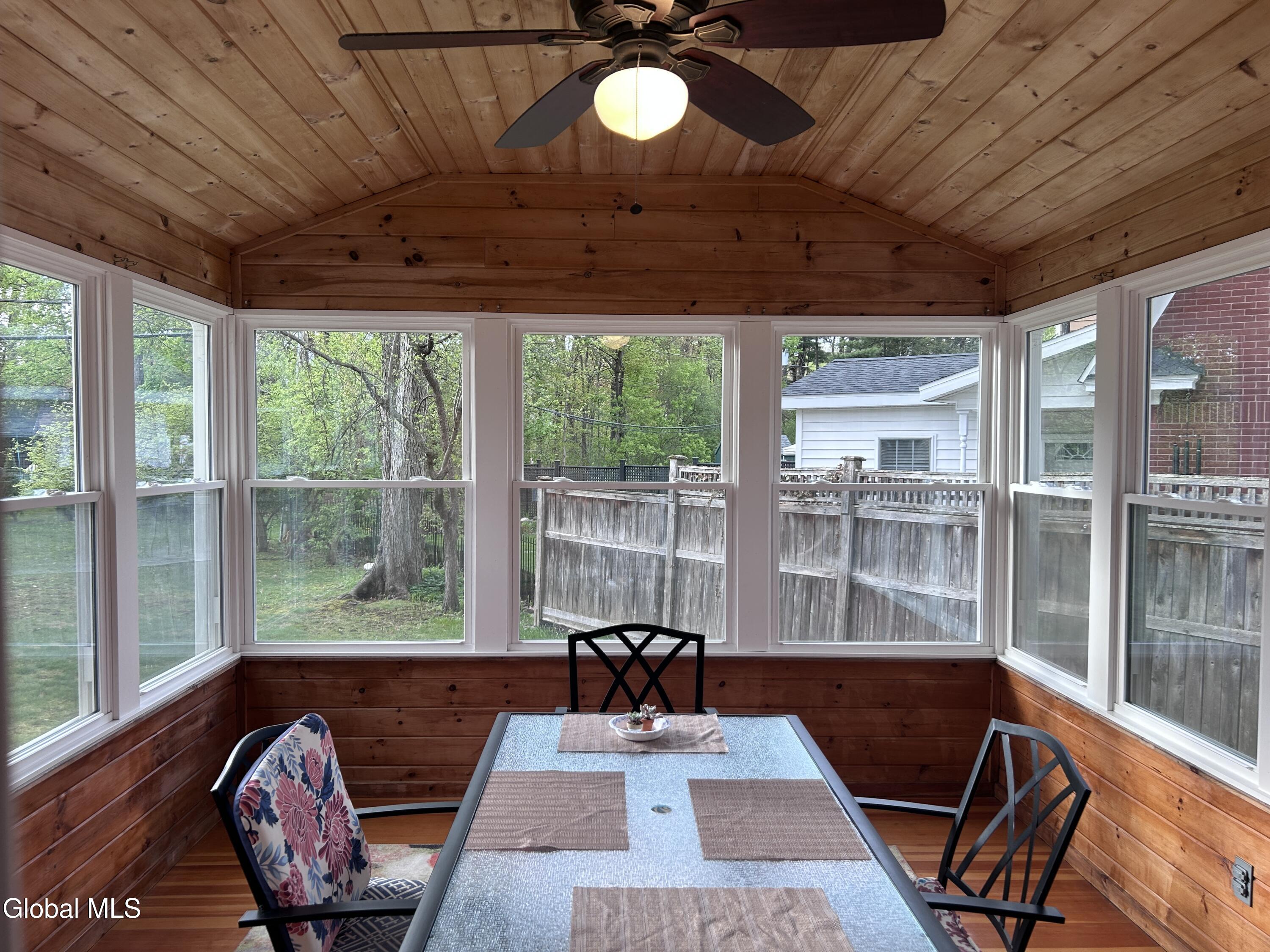 1737 Lexington Parkway Niskayuna NY 12309
