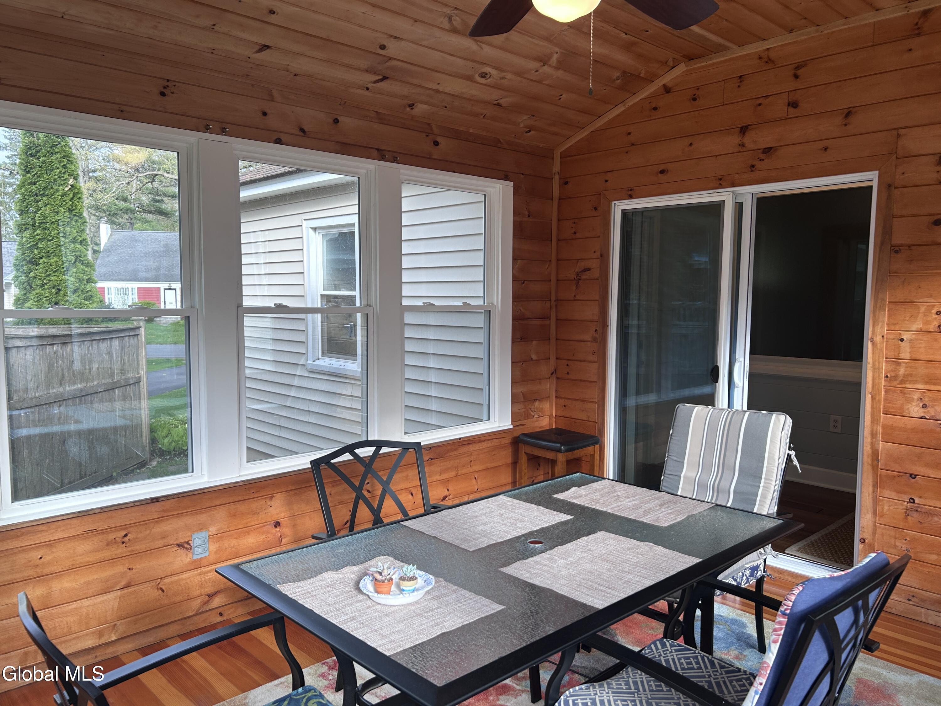 1737 Lexington Parkway Niskayuna NY 12309