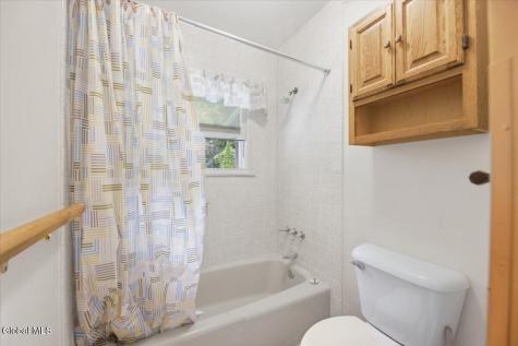 20 Linden Court Clifton Park NY 12065