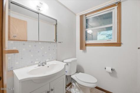 20 Linden Court Clifton Park NY 12065