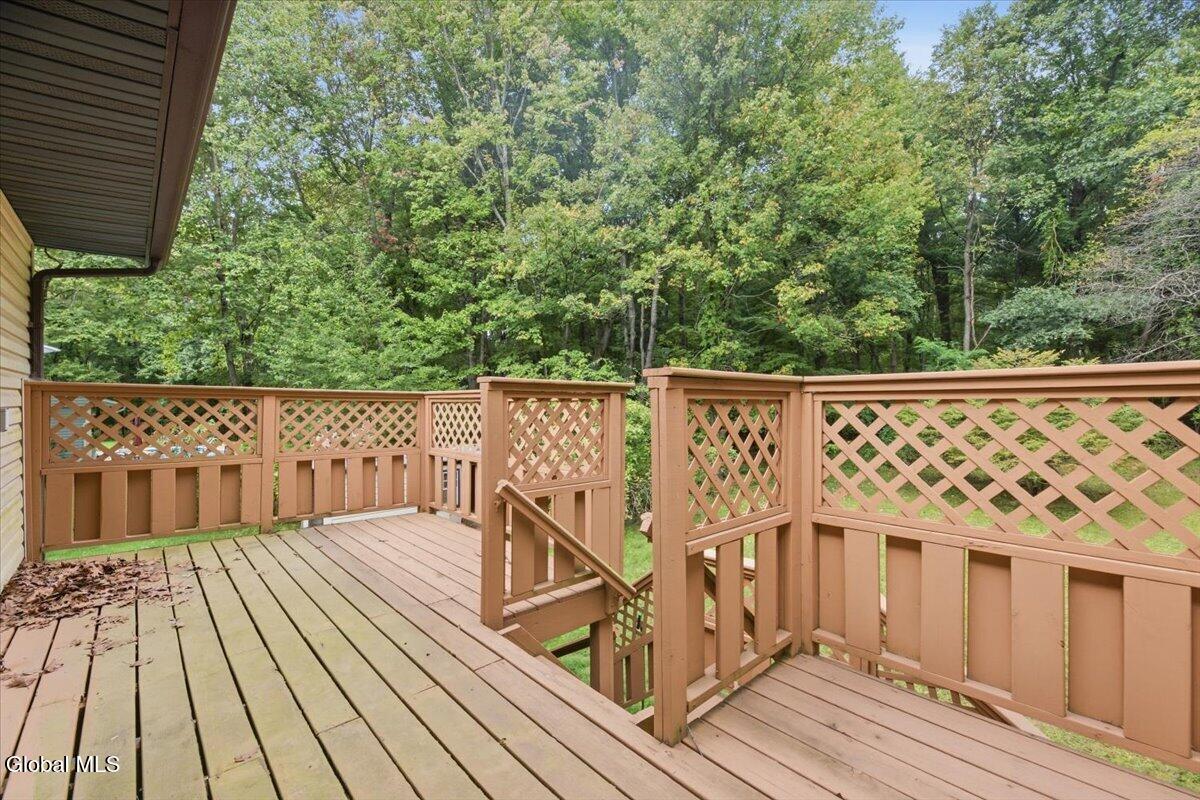 20 Linden Court Clifton Park NY 12065