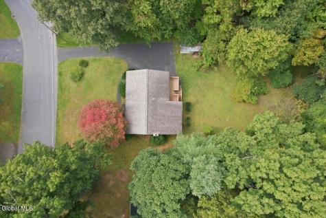 20 Linden Court Clifton Park NY 12065