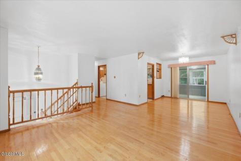 20 Linden Court Clifton Park NY 12065