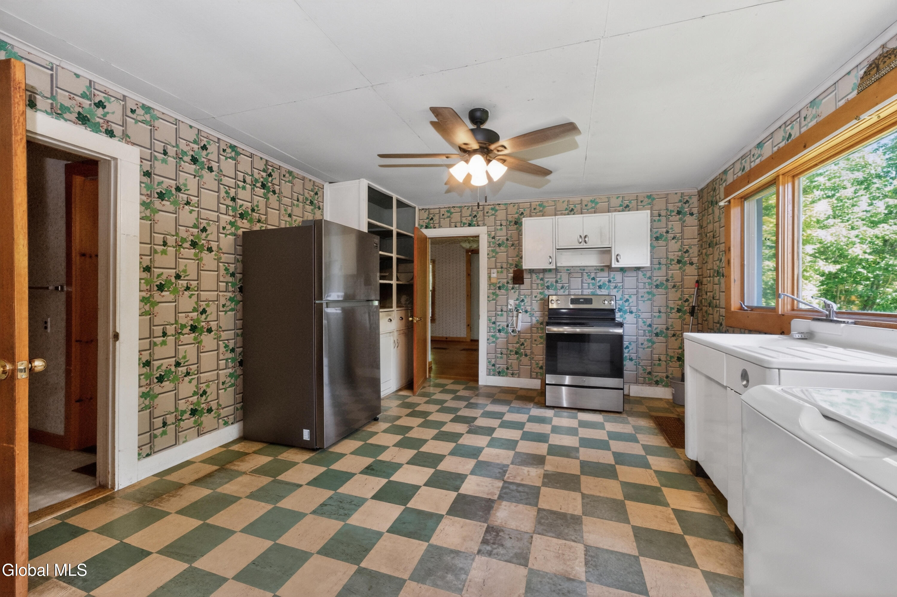 652 County Route 49 Cossayuna NY 12823