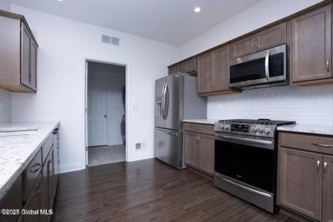 933 Ridge View Circle Castleton NY 12033