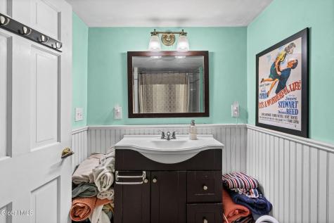 55 Van Dyke Road Delmar NY 12054