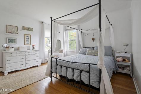 10 Norge Road Delmar NY 12054