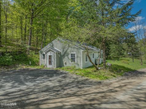 433 Blind Buck Road Salem NY 12865