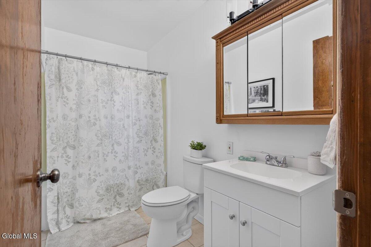 8 Alta Road Albany NY 12205