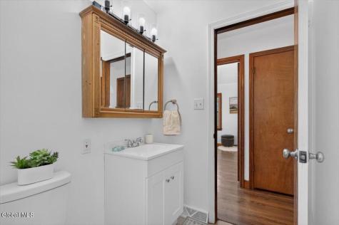 8 Alta Road Albany NY 12205