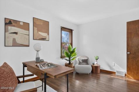 8 Alta Road Albany NY 12205