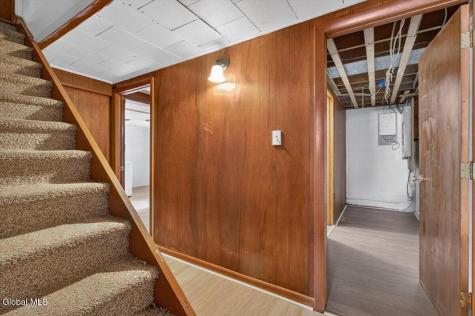 8 Alta Road Albany NY 12205