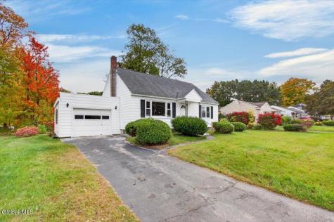 8 Alta Road Albany NY 12205