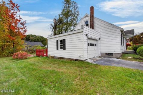 8 Alta Road Albany NY 12205